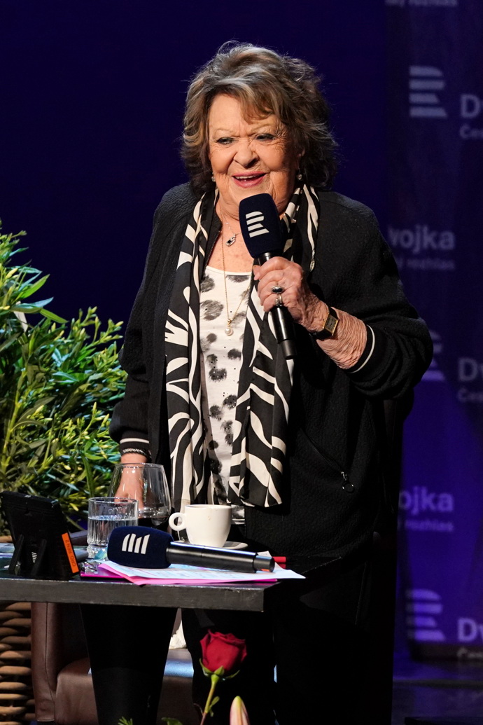 Jiřina Bohdalová se v Hybernii zúčastnila speciálního vysílání talkshow Tobogán Aleše Cibulky. 