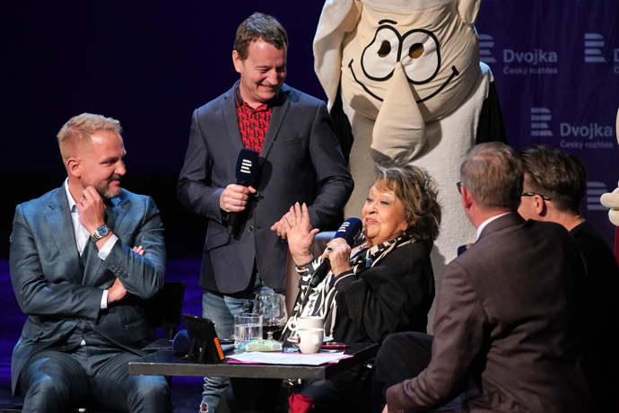 Popřát jí přišel například imitátor Petr Jablonský. 