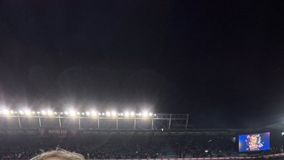 FOTO: Boris Šťastný se vyfotil na stadionu.