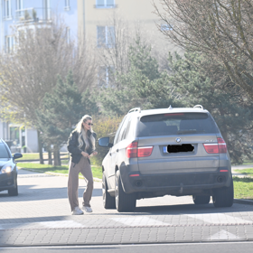 Lela měla během čtvrta pochůzky.