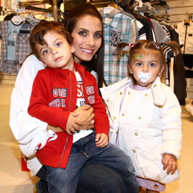 Takhle vypadaly děti Evy Decastelo v roce 2012. 