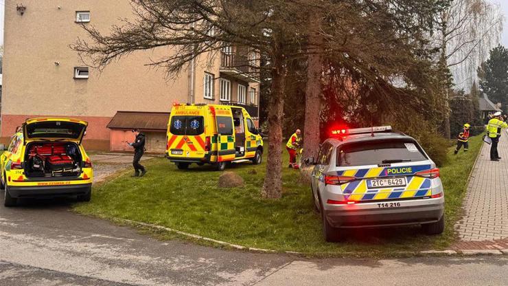 Opilá řidička v Čeladné srazila dvě nezletilé dívky. 