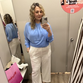 Vyzkoušela jsem i plážové kalhoty, které byly až moc průsvitné. Jejich cena je 899 Kč. 