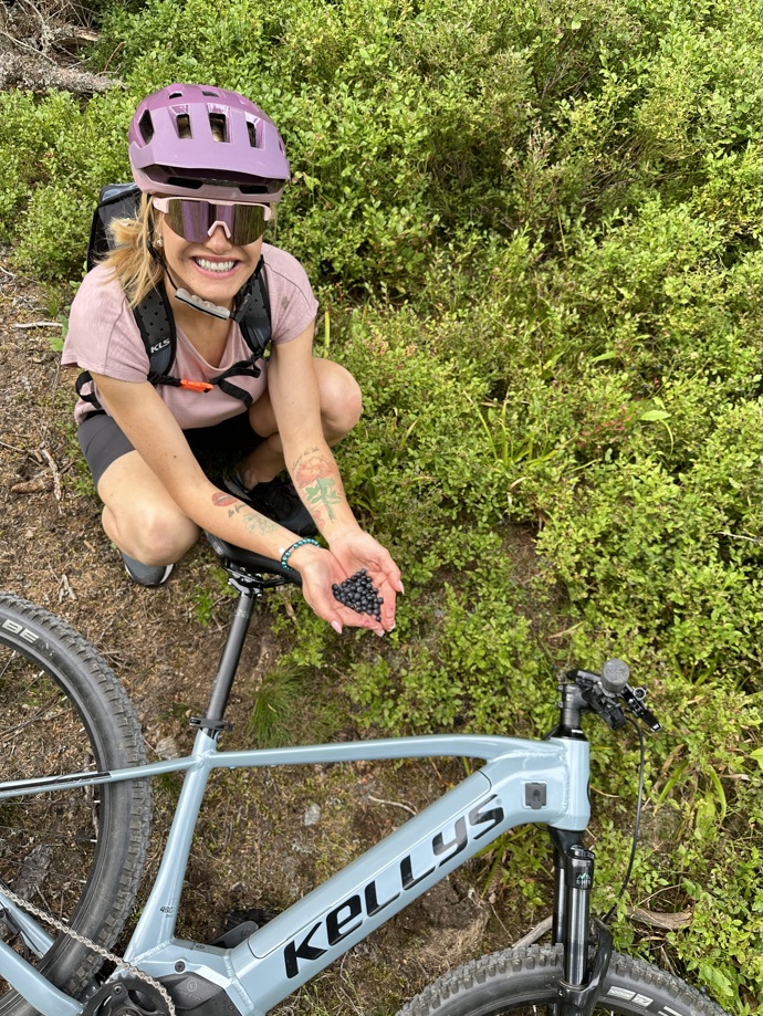 Bývalá biatlonová královna si umí vyjížďky zpříjemnit.