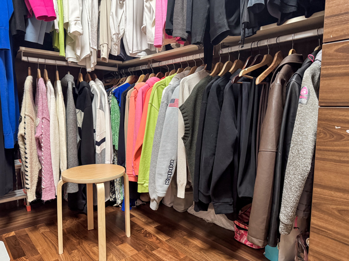 Sportovní sekci na fotce má Monika raději.