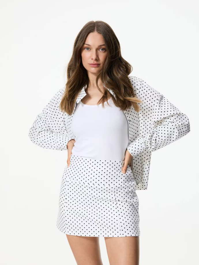 Puntíkovaná bunda a sukně, Reserved, bunda 859 Kč, sukně 559 Kč