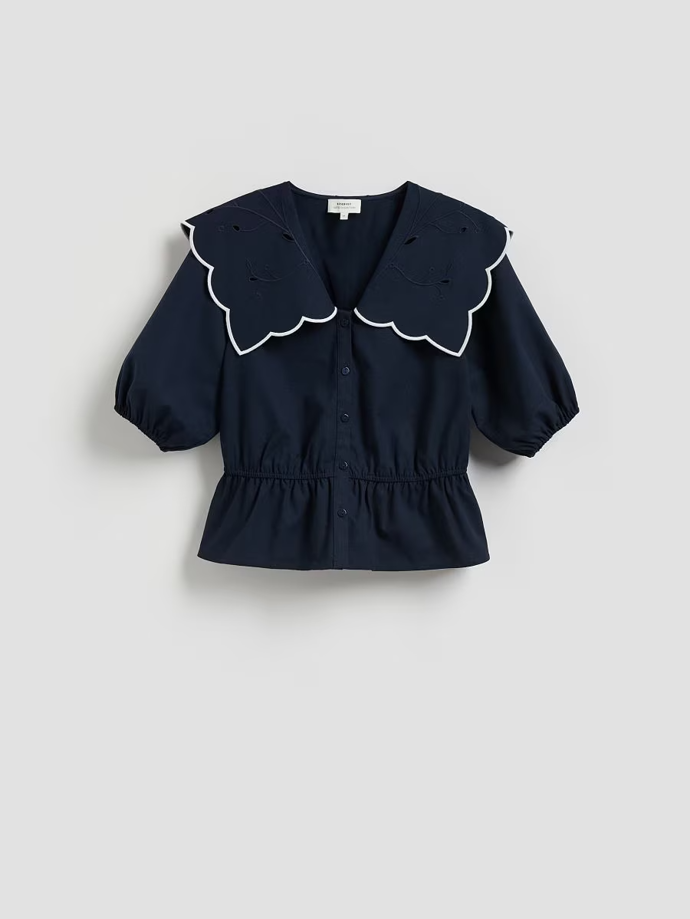 Halenka s dekorativním límcem, Reserved, 999 Kč