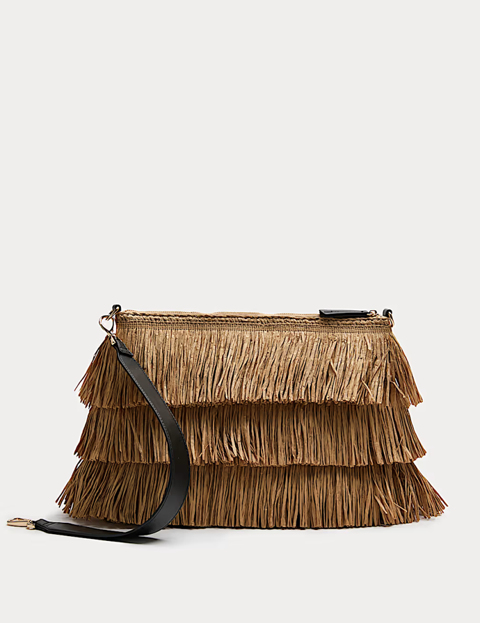 Kabelka s třásněmi, Marks&Spencer, 1699 Kč