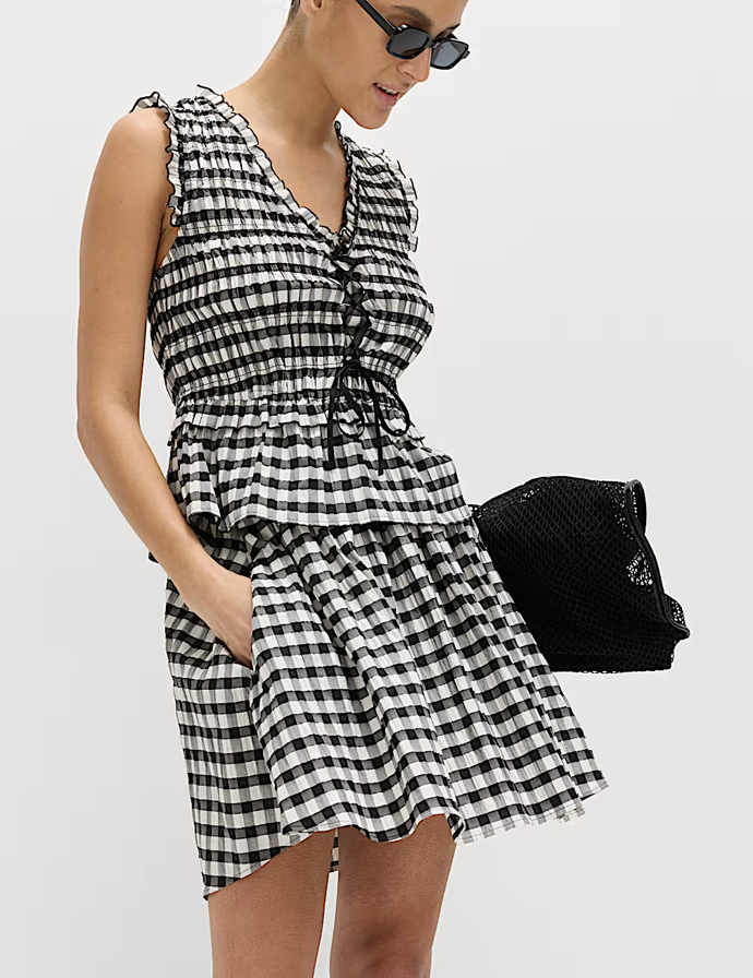 Kostkovaný bavlněný top a minisukně, Marks&Spencer, top 1199 Kč, sukně 999 Kč