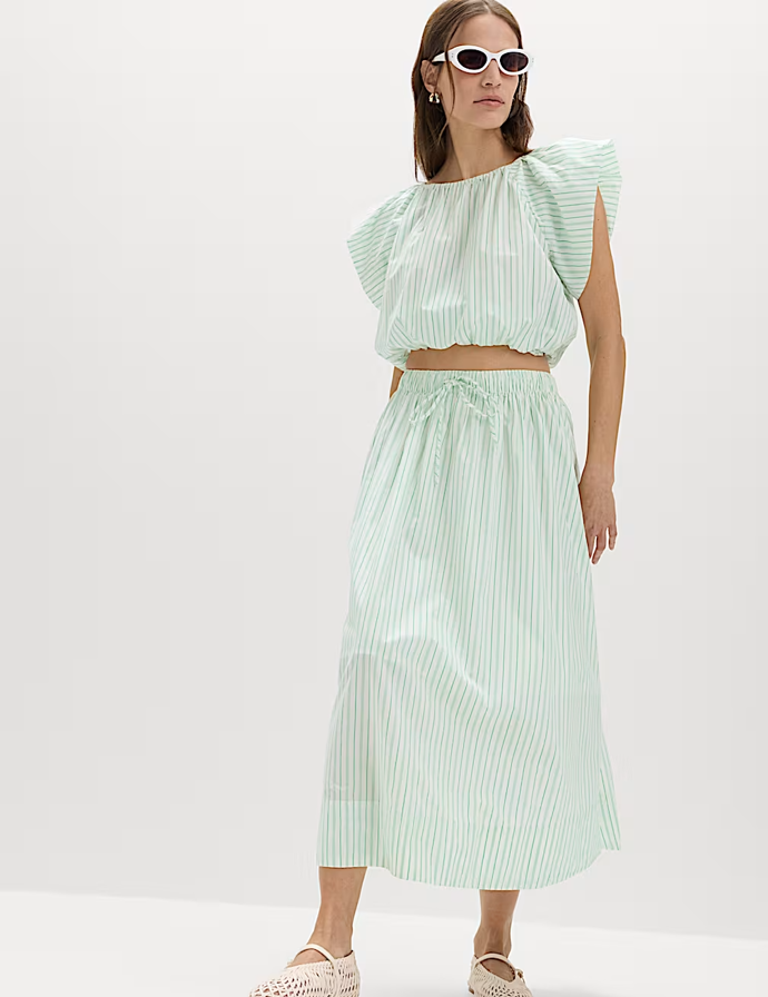 Pruhovaný top a kolová midi sukně z čisté bavlny, Marks&Spencer, top 699 Kč, sukně 1199 Kč