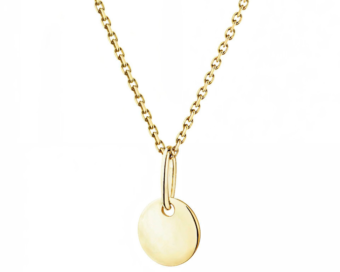 Přidat můžete i zlatý náhrdelník s přívěskem. Tento je od značky Apart a stojí 1190 Kč.