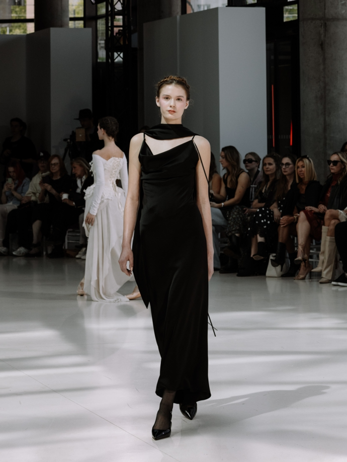 Skvělým doplňkem je i šála.