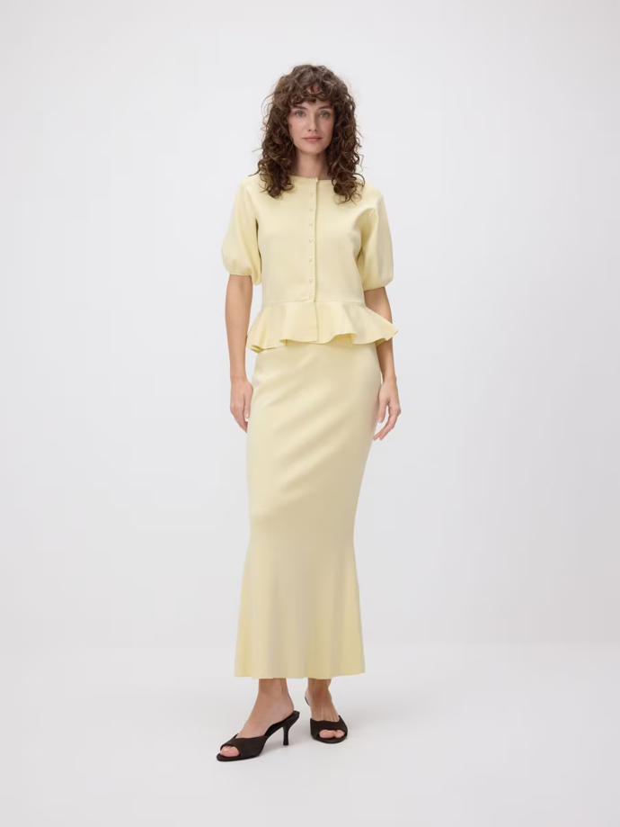 Úpletová midi sukně a kardigan s volánem peplum, Reserved, kardigan 699 Kč, sukně 859 Kč