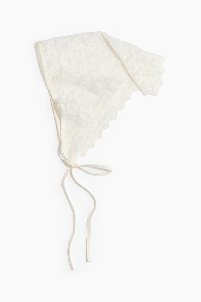 Krajkový šátek na hlavu, H&M, 239 Kč