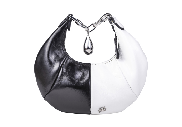 Kabelka, Karl Lagerfeld, 6599 Kč (outletová cena 3299 Kč)