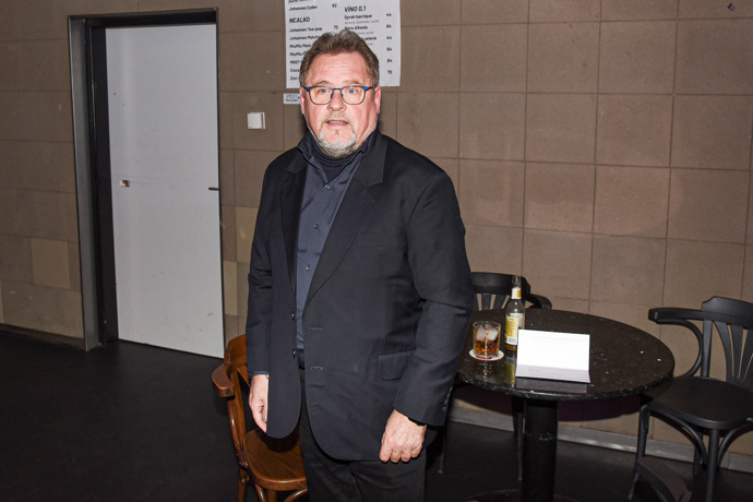 Václav Kopta je oblíbený český herec, který debutoval v legendárním snímku Sněženky a machři v roce 1982.