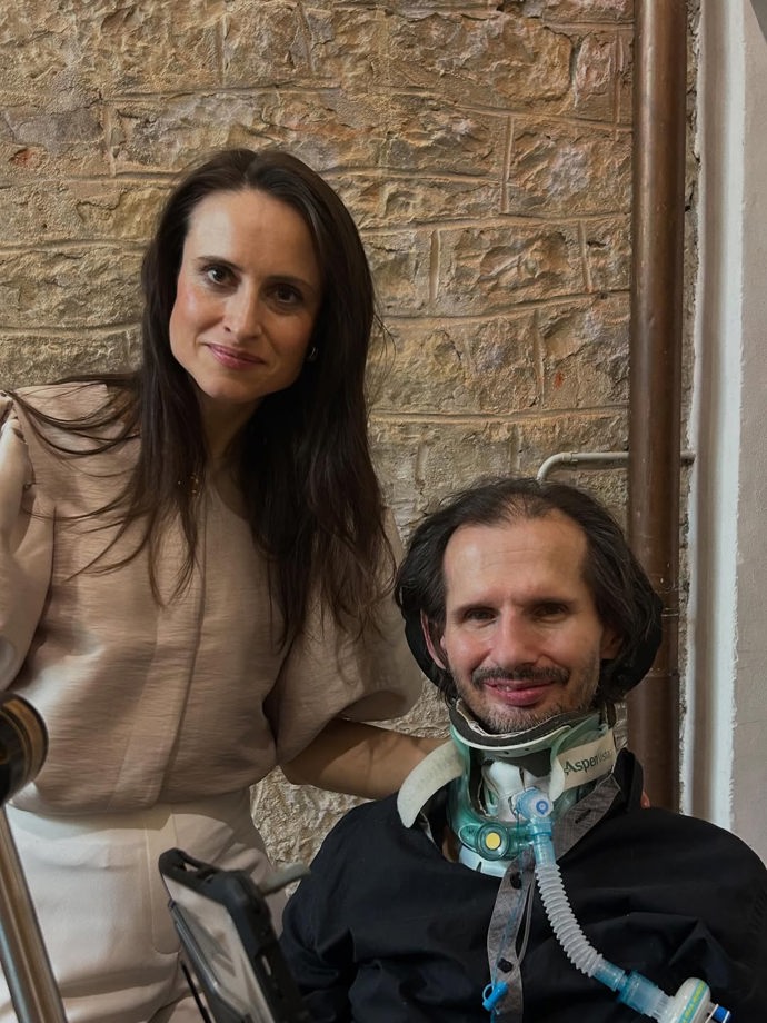 Svým obrovským odhodláním a šířením osvěty o ALS inspiroval tisíce lidí.