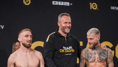 FOTO: Radek Roušal se soupeřem a promotérem Ondřejem Novotným.