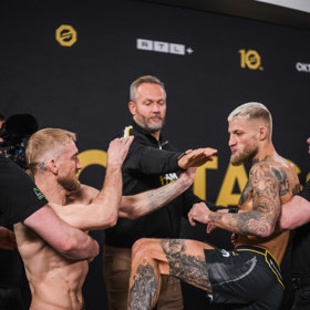 Radek Roušal byl během staredownu velmi drsný.