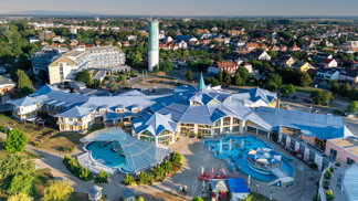 Užijte si dokonalou relaxaci v oblíbených maďarských termálech: Park Inn by Radisson Sárvár Resort & Spa nabízí nevídaný komfort