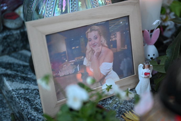 Hrobeček Aničky Slováčkové na Vinohradském hřbitově.