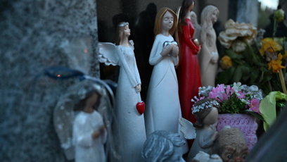 FOTO: Hrobeček Aničky Slováčkové na Vinohradském hřbitově.