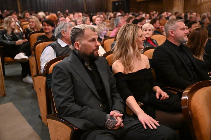 Dvojice se nedávno zasnoubila.