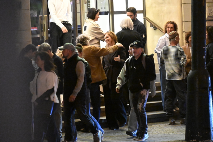 Ester Geislerová se zdravila s režisérem Janem Hřebejkem. 