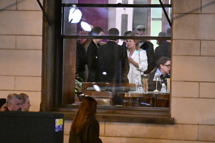 Dorazila i herečka Jitka Schneiderová. 