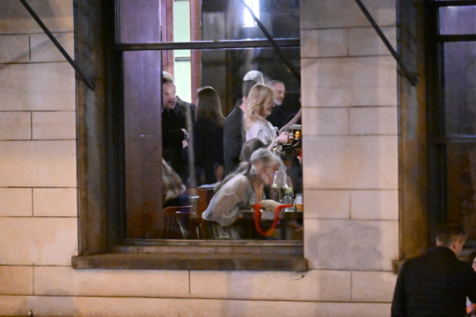 Aňa Geislerová si dopřávala pivíčko. 