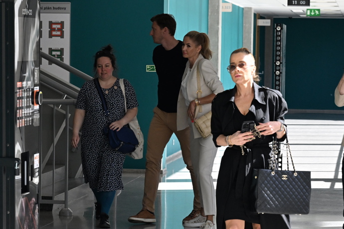 Tereza Barošová dorazila k soudu s novým partnerem.