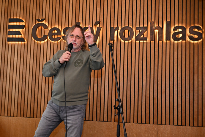 Dalibor Janda zazpíval.