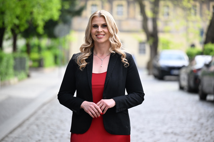 Dominice Vymazalové to velice sluší. 