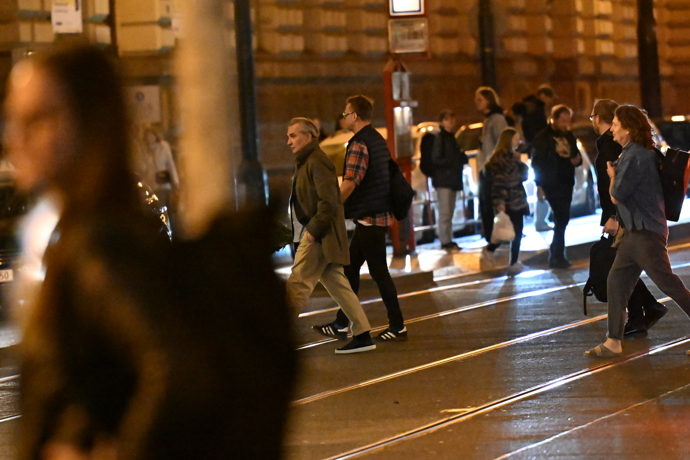 Jiří Macháček přišel na party později. 