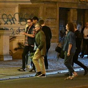 Jiří Macháček mezi hosty. 