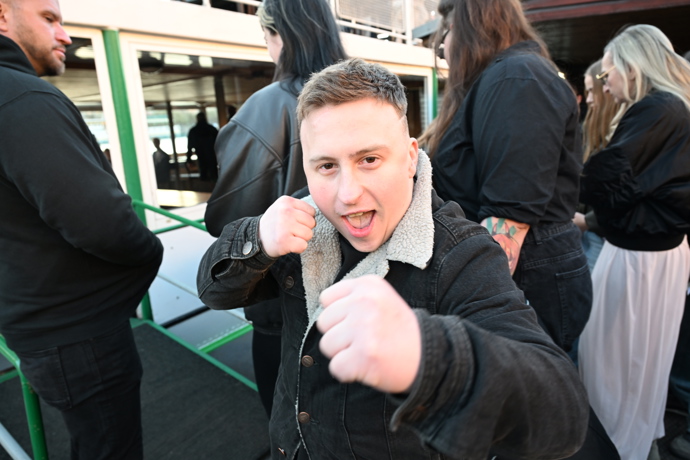 Rozloučit se přišel i Maxgreen.