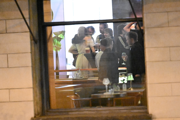 Jakub Kohák objal oslavenkyni. 