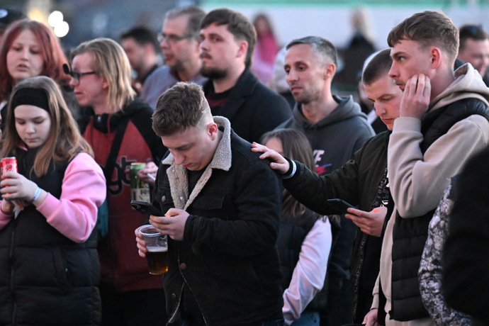 Maxgreen vše sledoval z první řady.