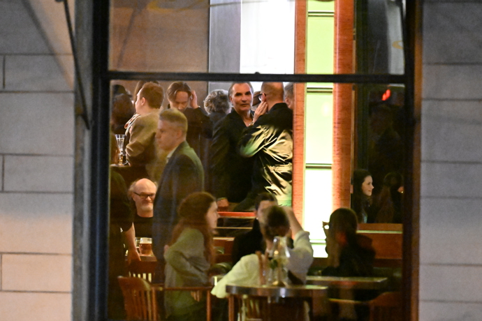 Jiří Macháček na party. 