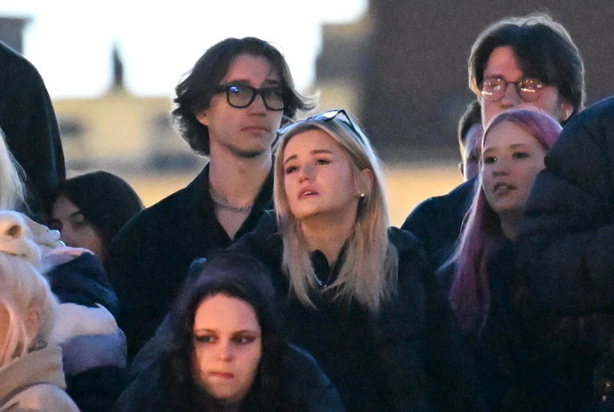 Sledování videa nebylo jednoduché.