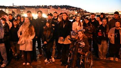 FOTO: Míny nejbližší přátelé sledovali vše na Náplavce.