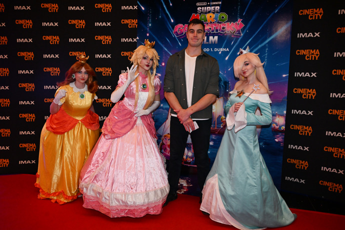 Jan Dokládal si po Survivoru dorazil užít premiéru.