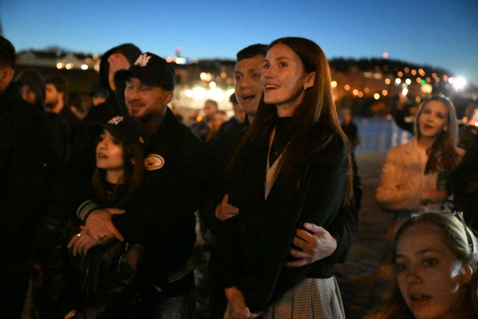 Tomáš Le Sy a Denisa Ryndová si zazpívali Míny písničku se všemi přítomnými. 