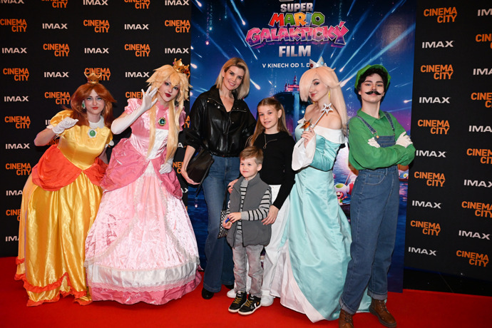 Iveta Lutovská je máma kamarádka s pravidly. 