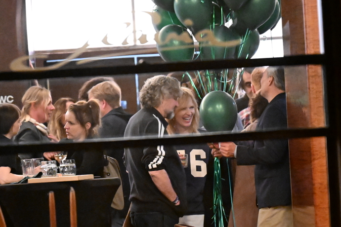 Aňa Geislerová s balónky. 