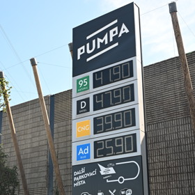 Pumpa Andreje Babiše zlevnila o korunu.