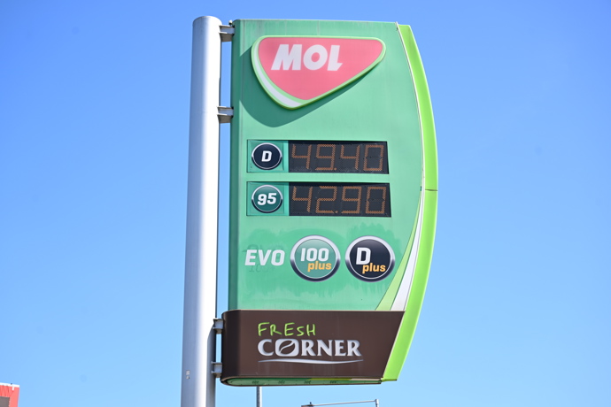 Na čerpací stanici Mol vyjde diesel na 49.40 korun.