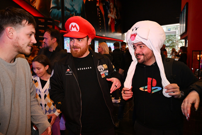 Duklock na premiéře filmu Super Mario.