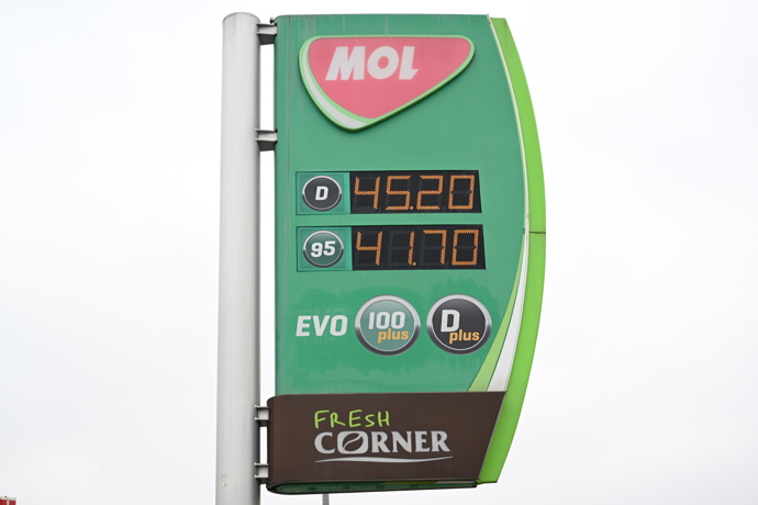 Na čerpací stanici MOL vyjde diesel na 45.20 korun.