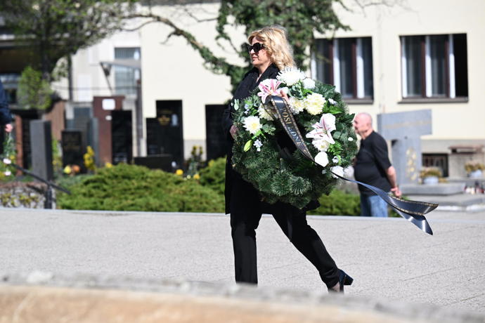 Poslední rozloučení s diskařem Imrichem Bugárem.